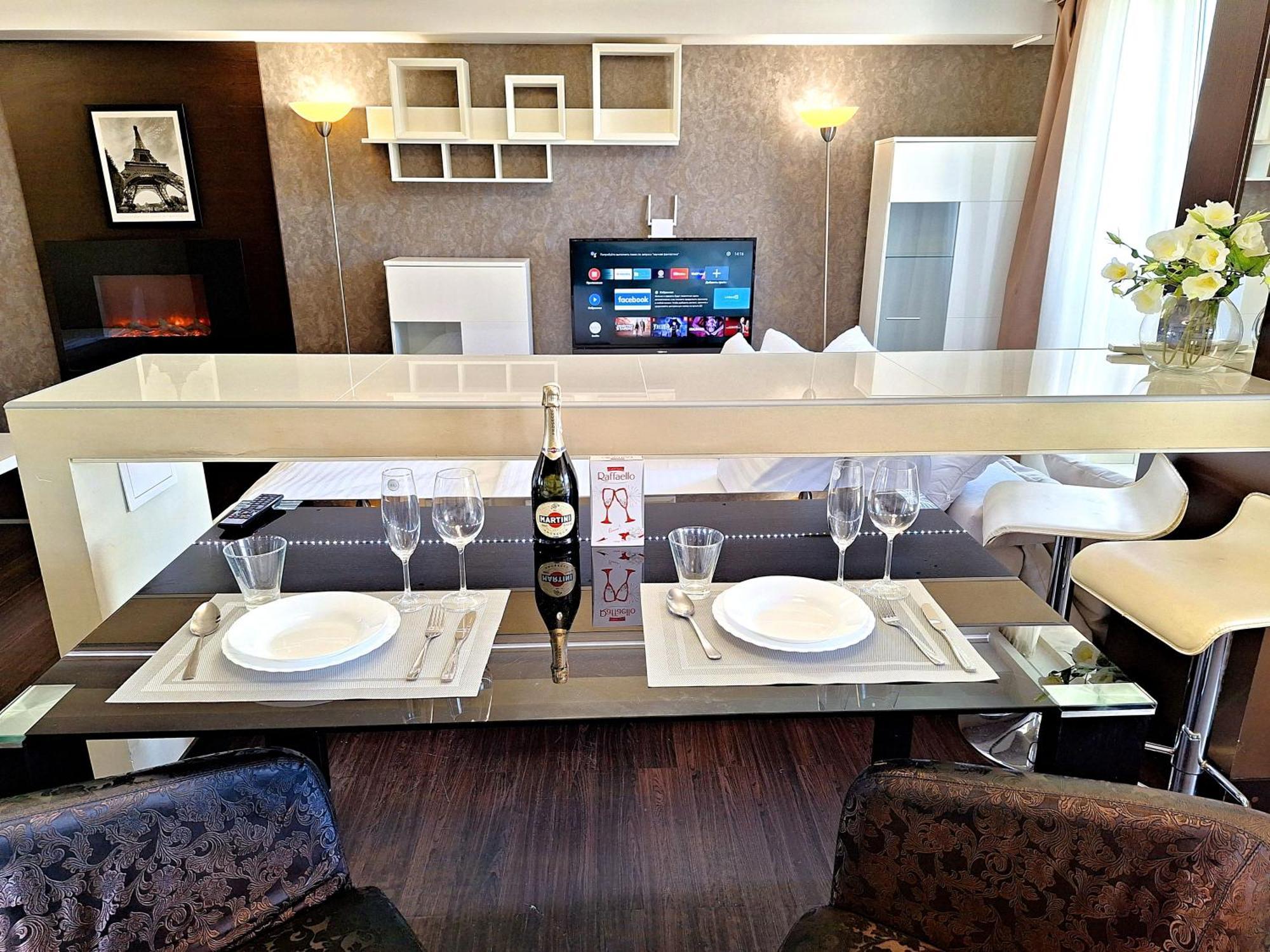 Найбільше Ліжко У Полтаві Мережа Alex Apartments Цілодобово Безконтактне Заселення Poltava Kültér fotó